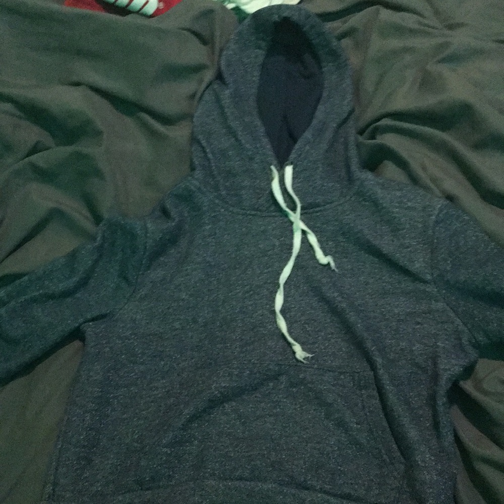 blue crop hooide